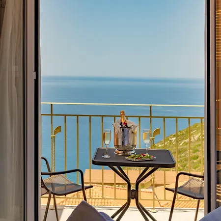 Petani Bay - Adults Only מלון Vóvikes